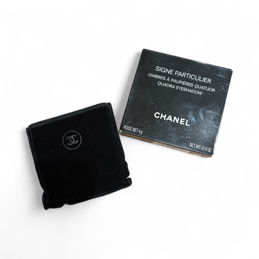 CHANEL SIGNE PARTICULIER
OMBRES QUADRA EYESHADOW - Picture 3 of 3
